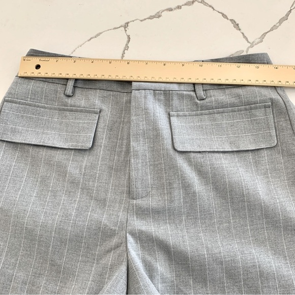 VICI Posh Preview Cropped Pinstripe Blazer Shorts Set Grey - Picture 11 of 16